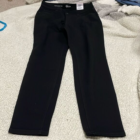 NWT- Style & Co. - curvy 10L - Picture 2 of 7